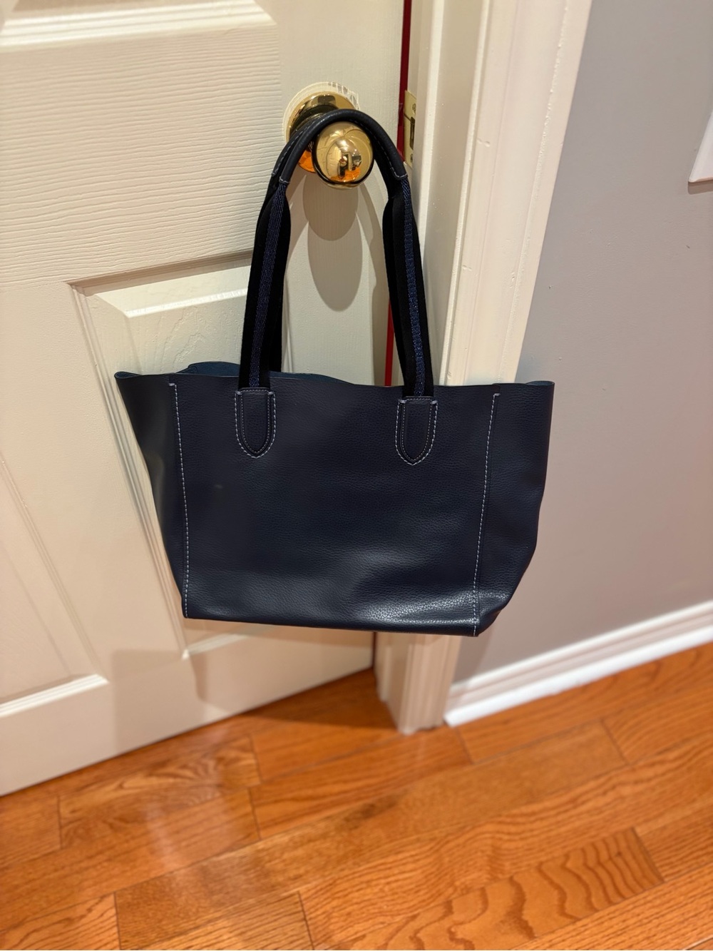 COACH Midnight Navy Leather Derby Tote Horse & Carriage EUC - Picture 3 of 8
